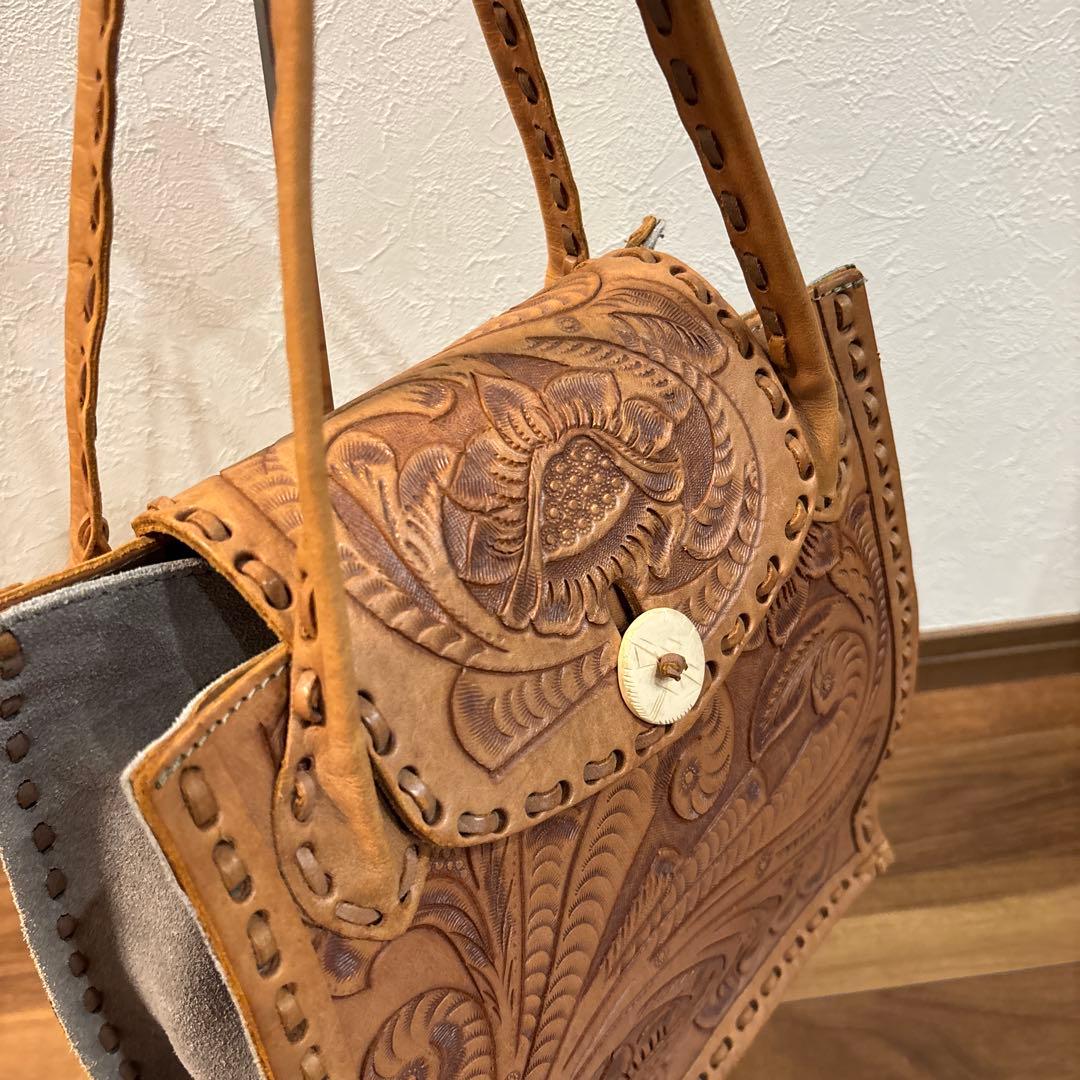 【美品】カービングトライブス レザー 本革製 トートバッグ 台形 グレース