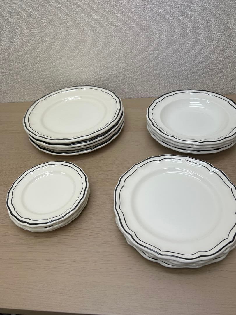 フランス　ジアン　フィレ　ブラック　プレート4種類　Ａ-578