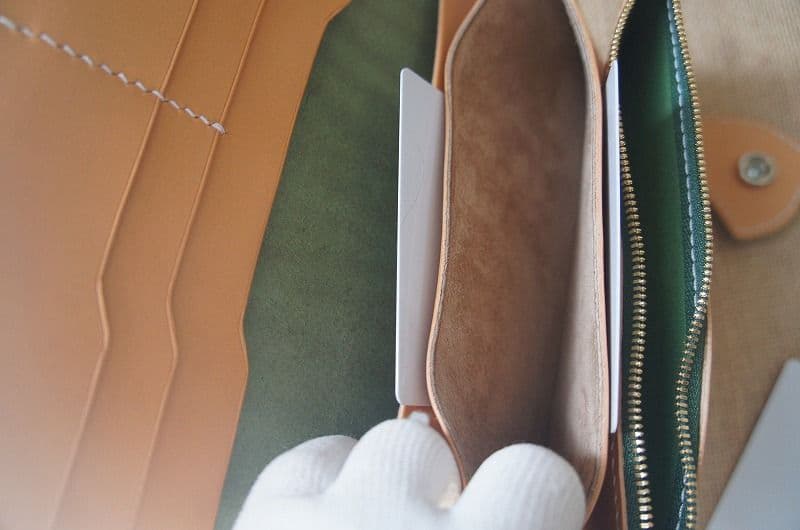 送料無料　ルガトショルダーのバイカーズウォレット【パロットグリーン】