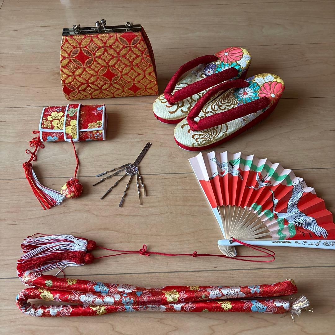 127 R・K 黒×桜　ちりめん　7歳 七五三着物セット　和装小物　結び帯