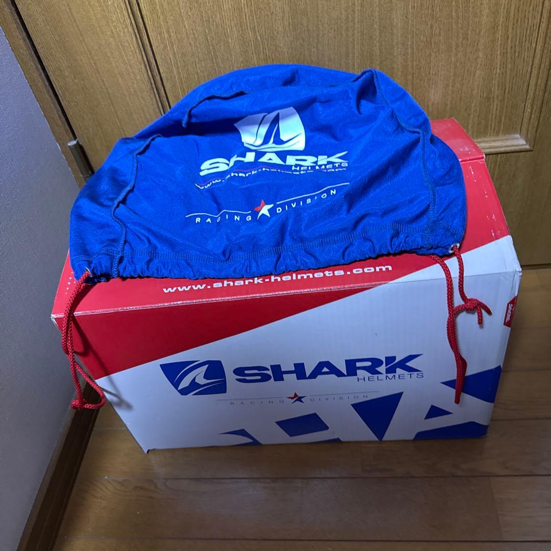 shark カーボンヘルメット