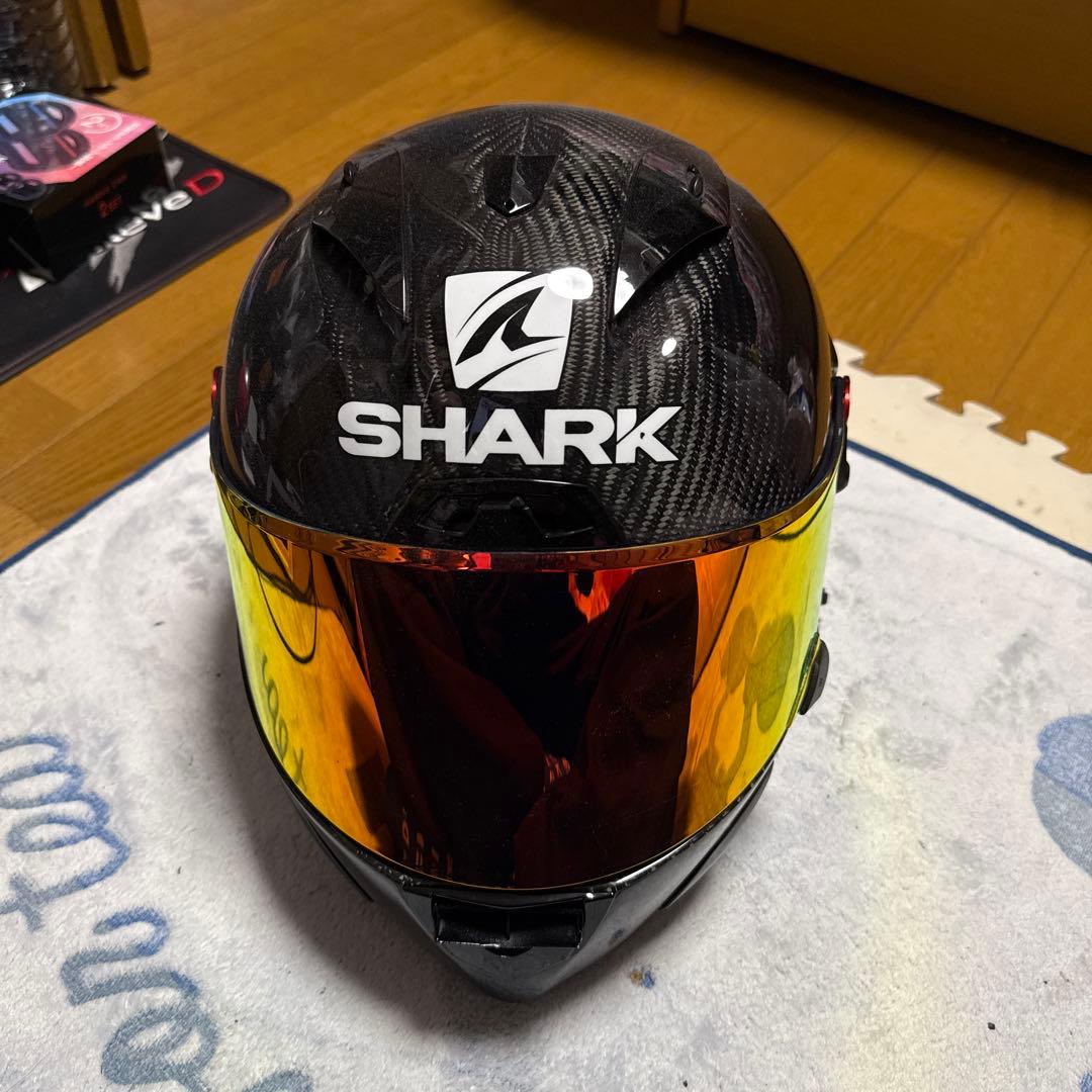 shark カーボンヘルメット