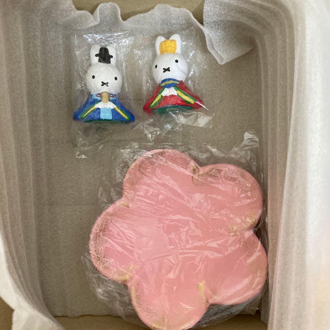 ミッフィー 雛人形セット 吉徳 花型台 金屏風 手作り 手のひらサイズミニ雛人形