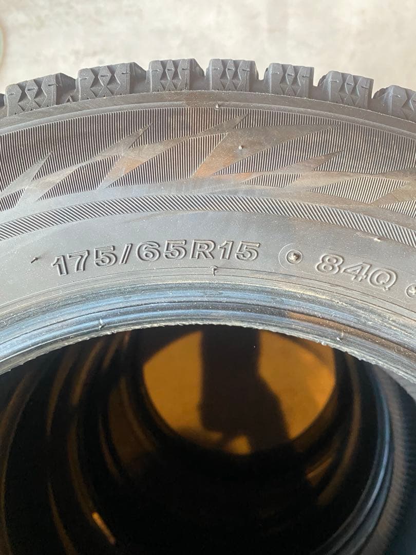 VRX2 175/65R15 2021年製 バリ溝 ブリヂストン スタッドレス