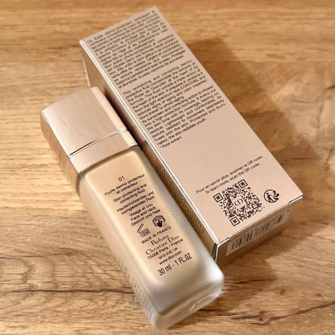 ディオール プレステージ ホワイト ル プロテクターUV ルミエール BB 01