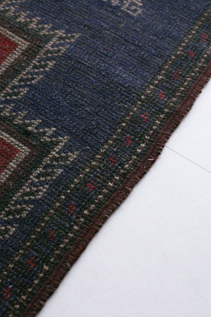 126cm×85cm バルーチ　トライバルラグ　イラン　ヴィンテージラグ