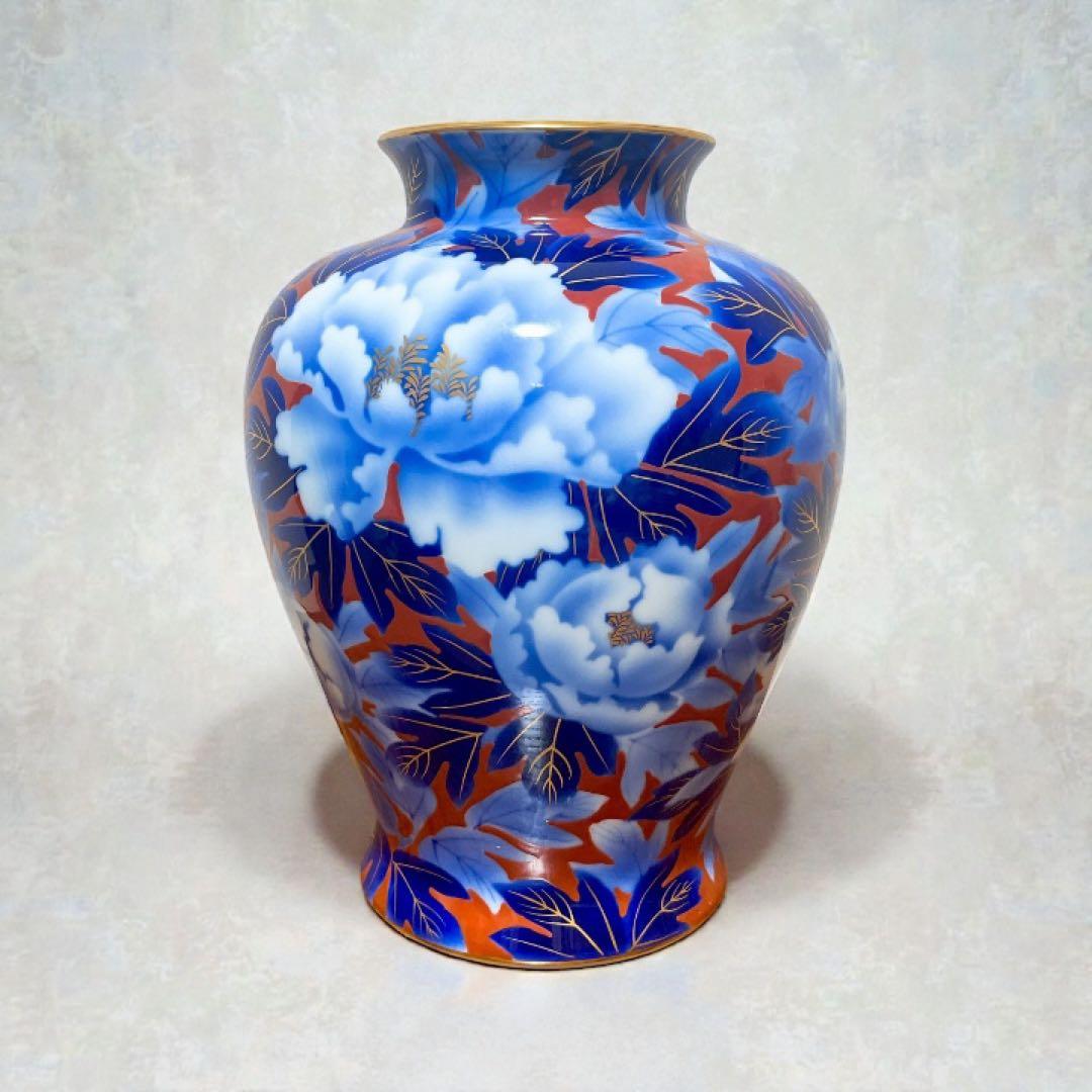 深川製磁 振牡丹外赤 花器　花瓶