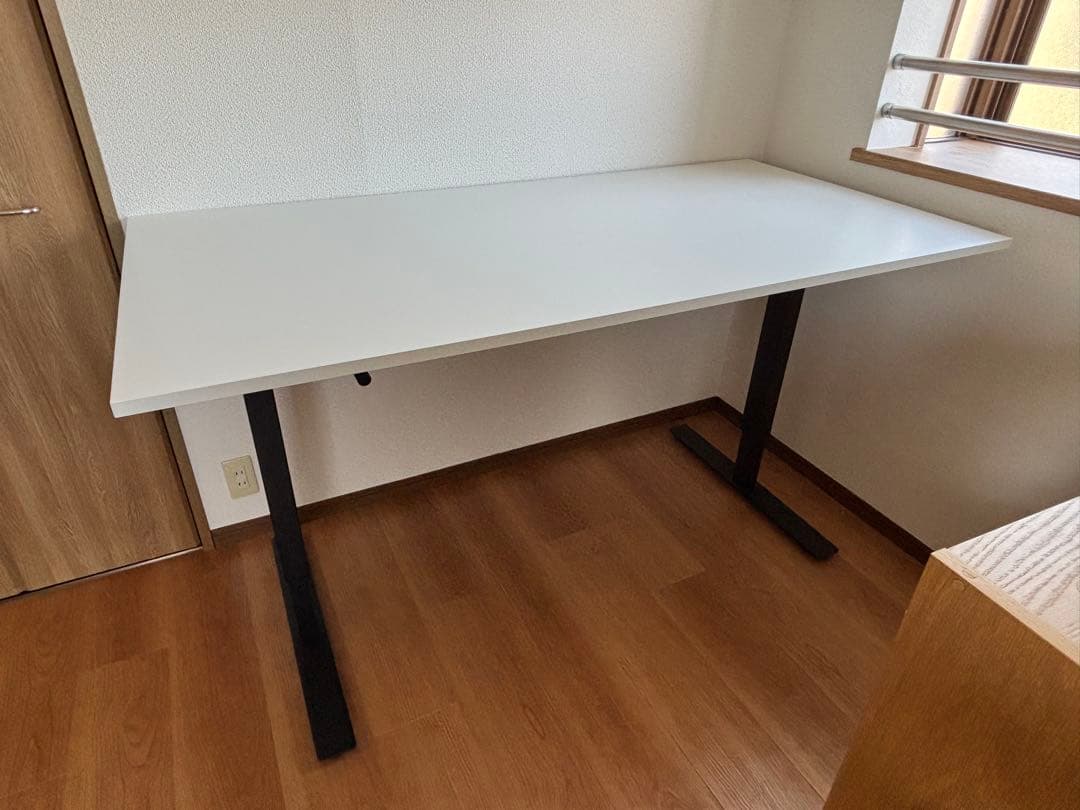 IKEA TROTTEN 昇降式デスク 160x80cm ホワイト/チャコール