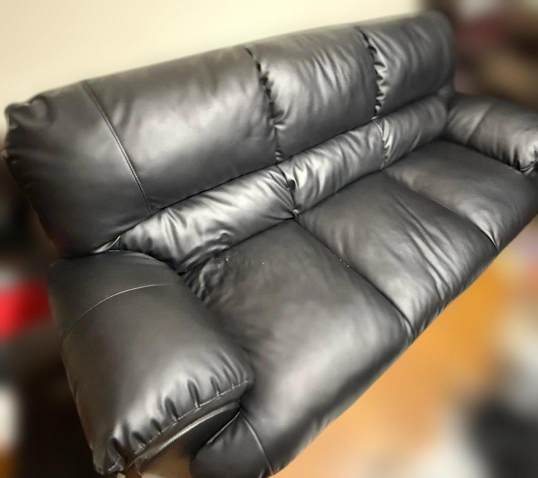 ニトリ　3人掛けソファ　合皮