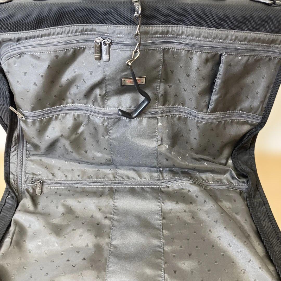 未使用タグ付き TUMI ガーメントバッグ ブラック