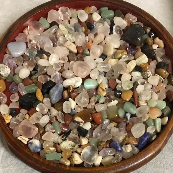 ★一周年記念★GW直前バーゲン【300gミックス天然石パワーストーンさざれ】❤️