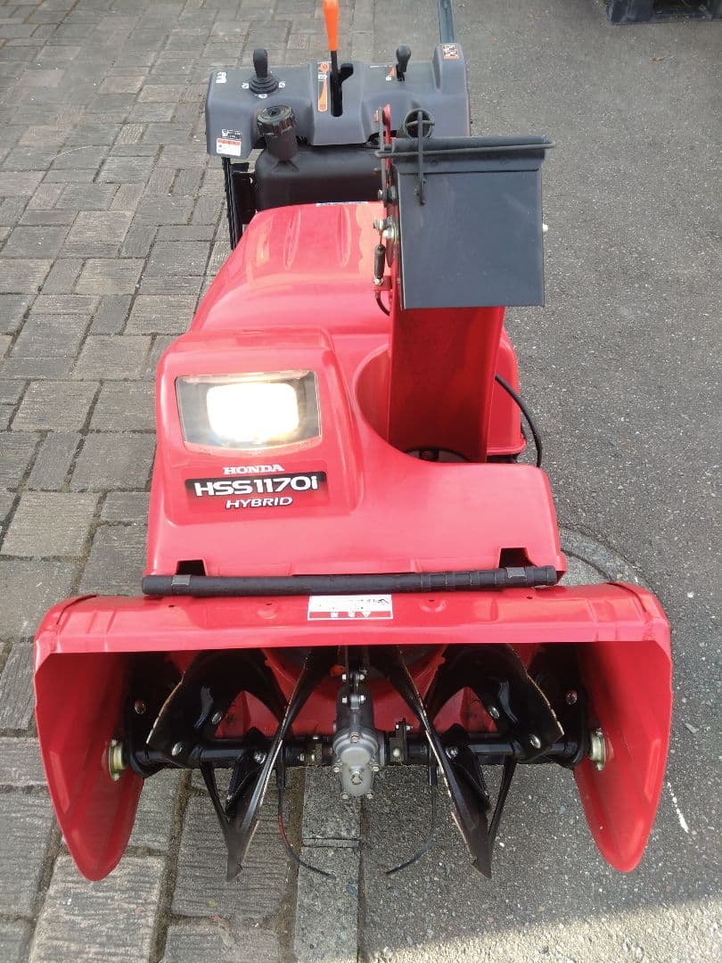 北海道胆振近郊のみ無料配送可　引取歓迎　ホンダHONDA 除雪機HSS1170i