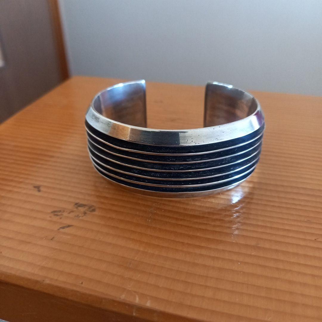 美品！！トムホーク　TOM HAWK　バングル　インディアンジュエリー　ナバホ