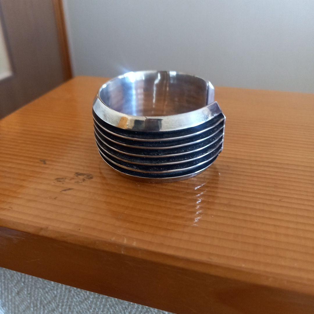 美品！！トムホーク　TOM HAWK　バングル　インディアンジュエリー　ナバホ