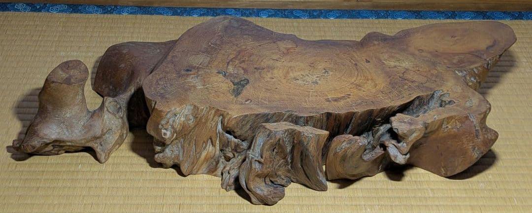 花台　飾り台　置き台　輪切り　厚さ約11cm　長さ60cm以上　天然木