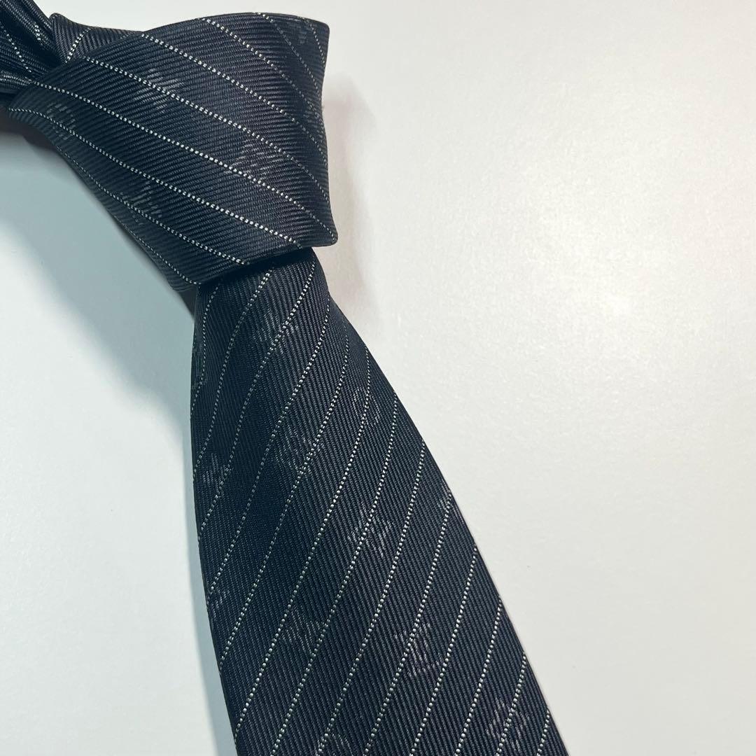 現行✨極美品✨LOUIS VUITTON ネクタイ　モノグラム　LV ナロータイ