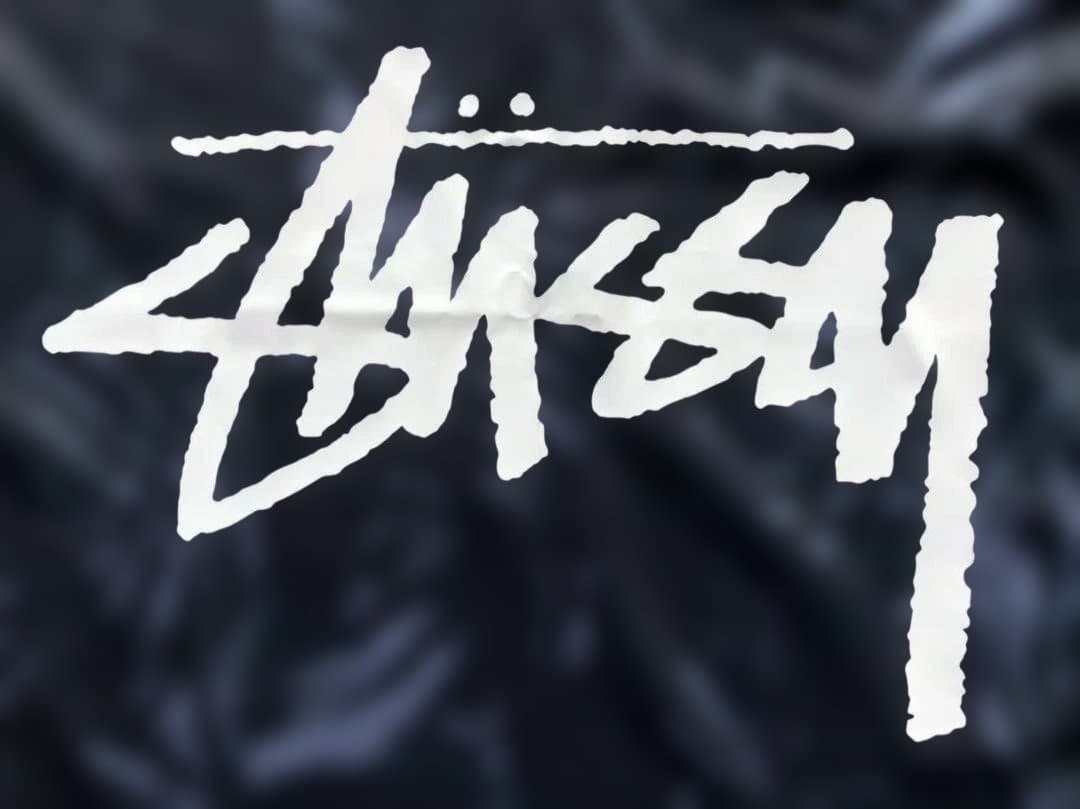 Stüssy 半袖シャツ 黒地葉柄 M