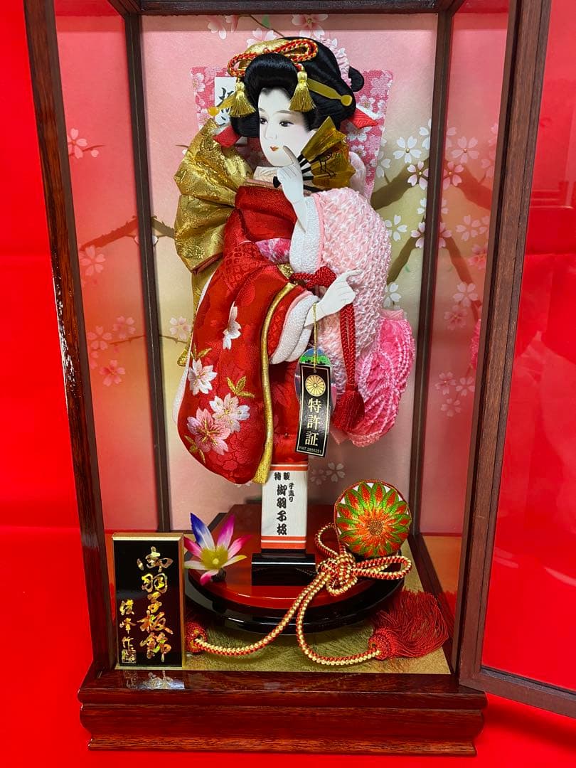 羽子板　立体振袖　ガラスケース１３号・サイズ間口約２９×奥行約２３×高さ約５５㎝