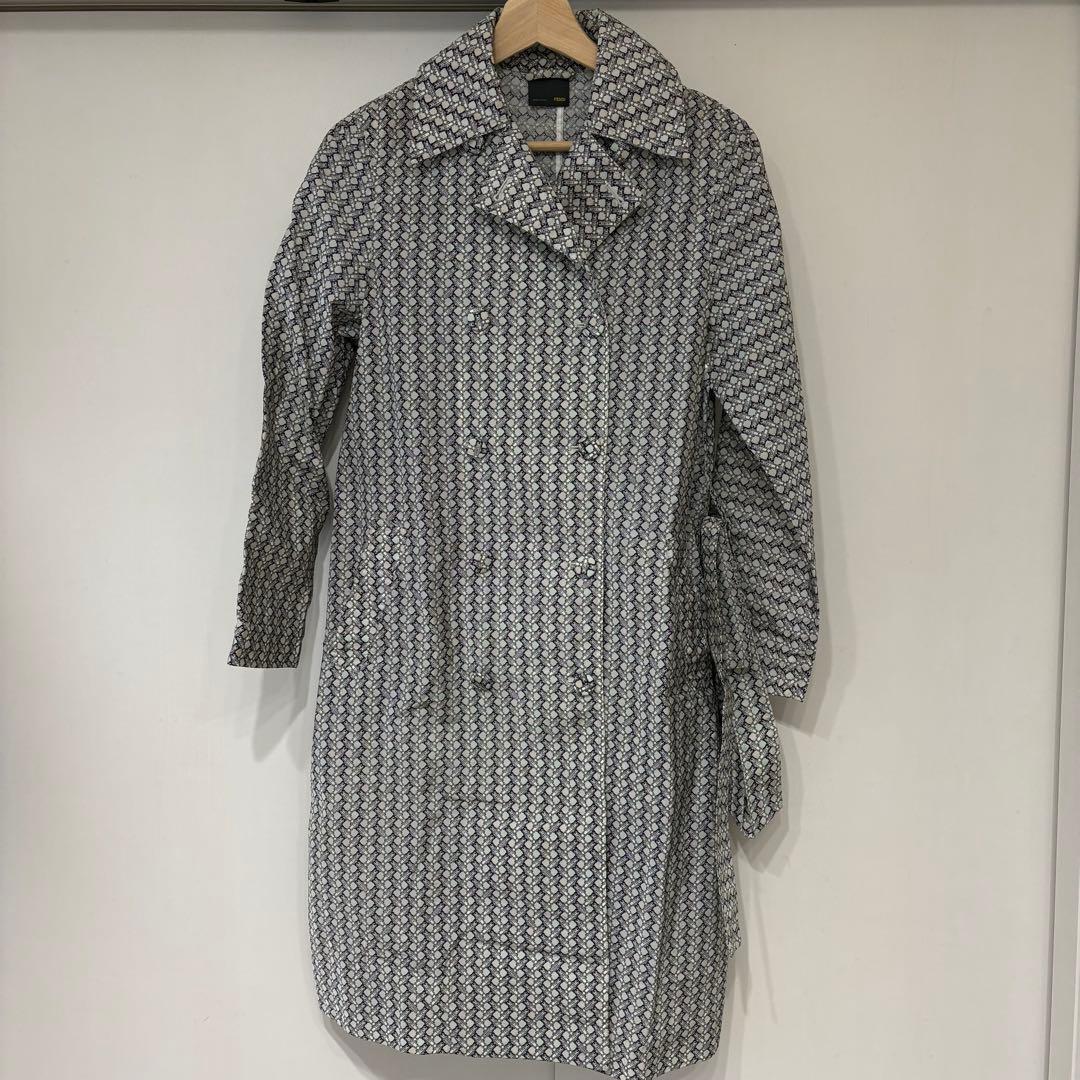 FENDI フェンディ　トレンチコート　ロゴ　Mサイズ相当　38