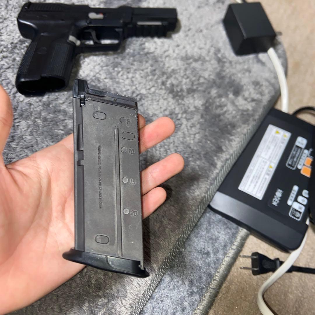 SAA.45エアコキ東京マルイFN5-7ガスガン東京マルイ