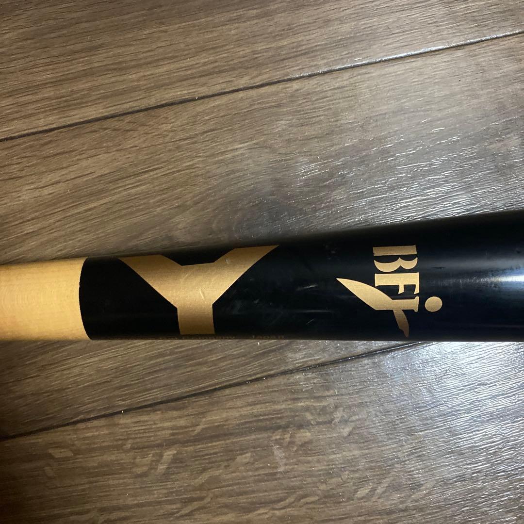 ヤナセ 木製公式バット プロフェッショナルモデル