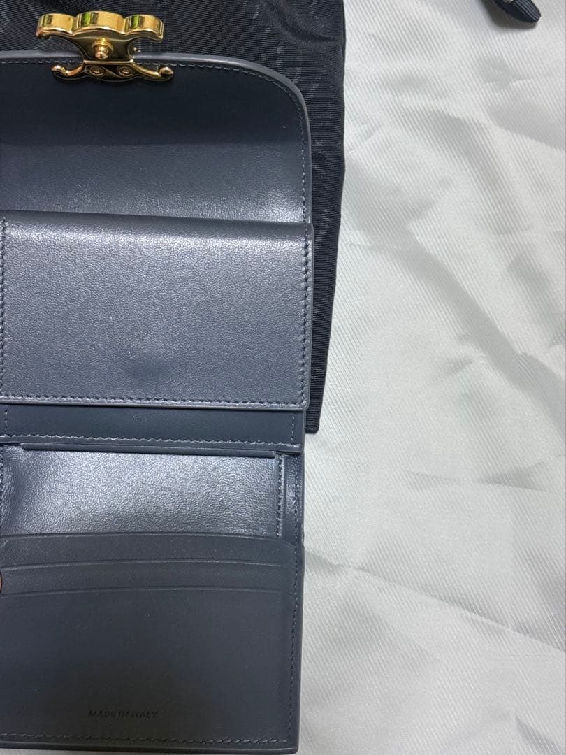 【希少カラー】CELINE トリオンフ　フラップウォレット グレー 三つ折り財布