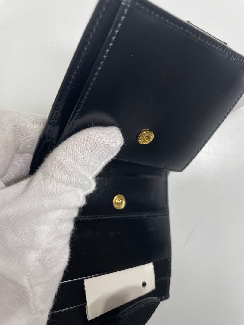 サルバトーレフェラガモ 本革 二つ折り財布 未使用品