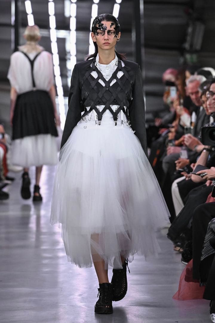 ノワールケイニノミヤ コムデギャルソン チュールジャンパースカート