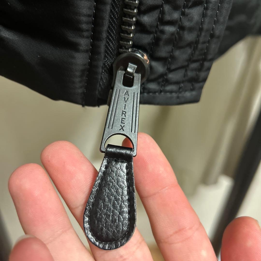 【美品】AVIREXアヴィレックスMA-1フライトMサイズ黒メンズレディース