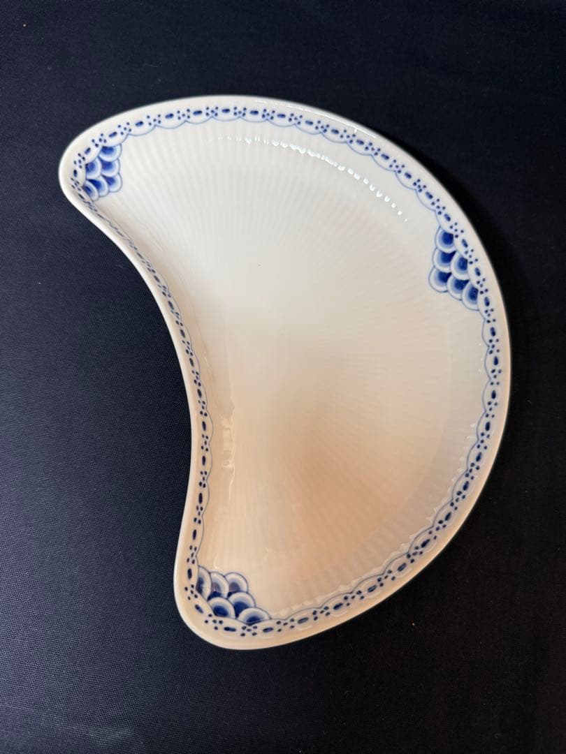 ロイヤルコペンハーゲン　22cm プリンセス クレセントディッシュ　2枚