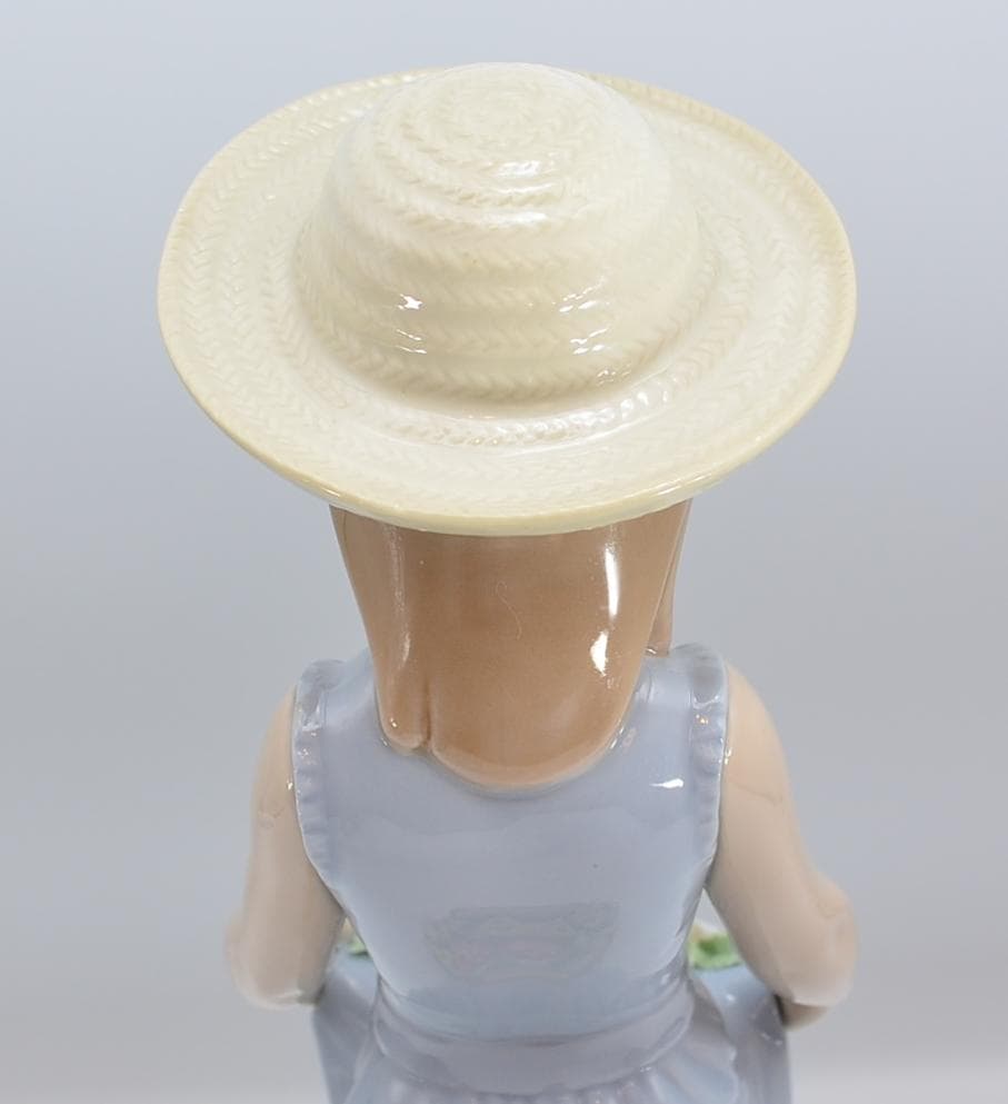 スカートいっぱいのお花　＃1284　★リヤドロ　スペイン　美品　ご成約済み