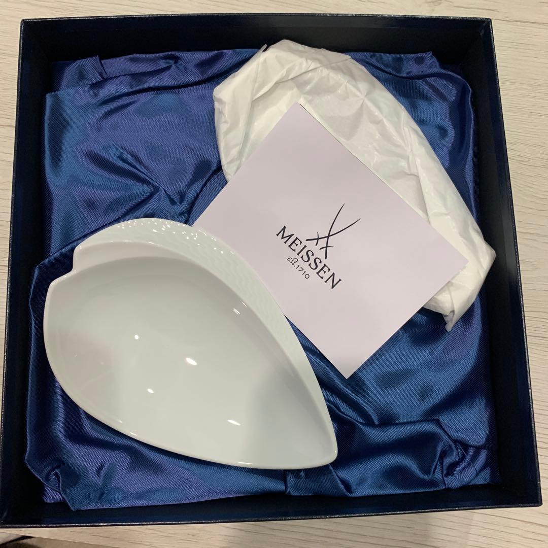 MEISSEN ホワイト皿 波形デザイン