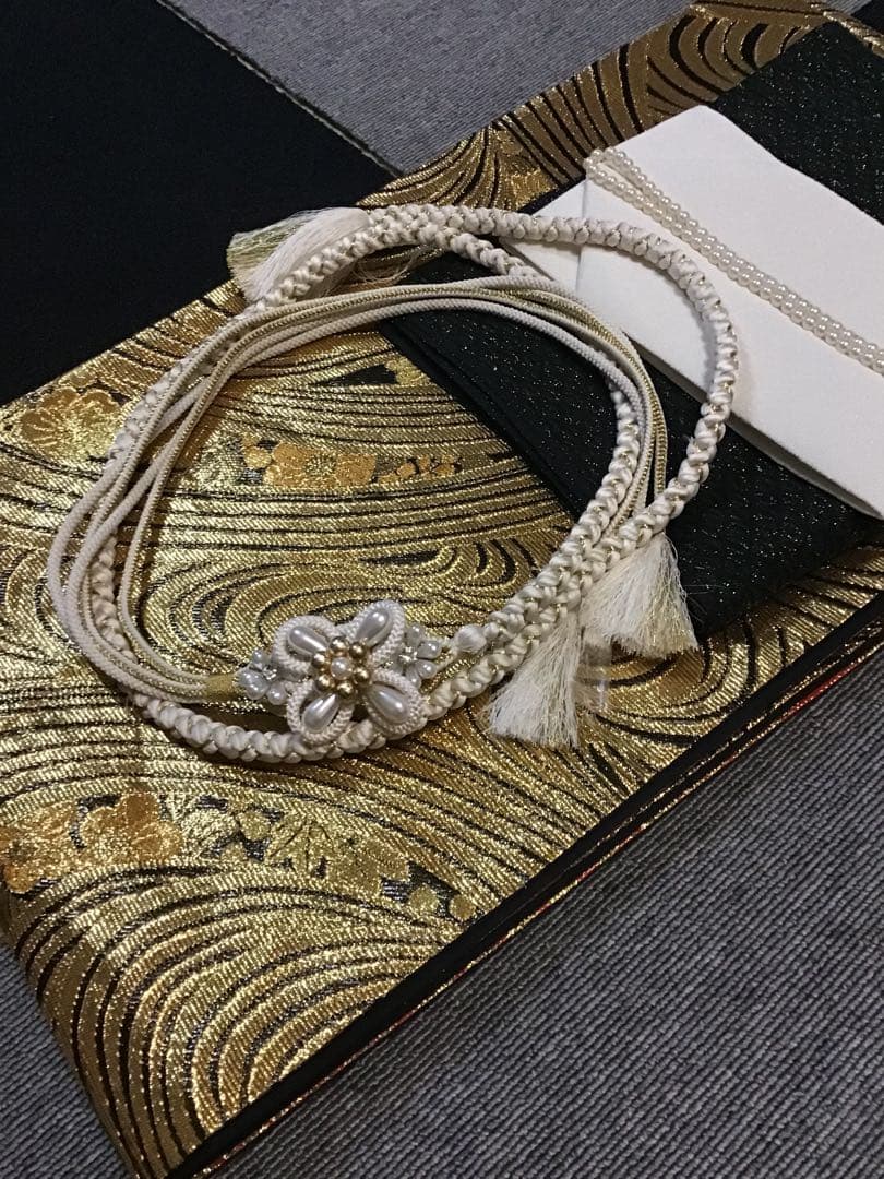 振袖フルセット　黒　白　金　金彩　金糸刺繍　振袖6点セット　成人式