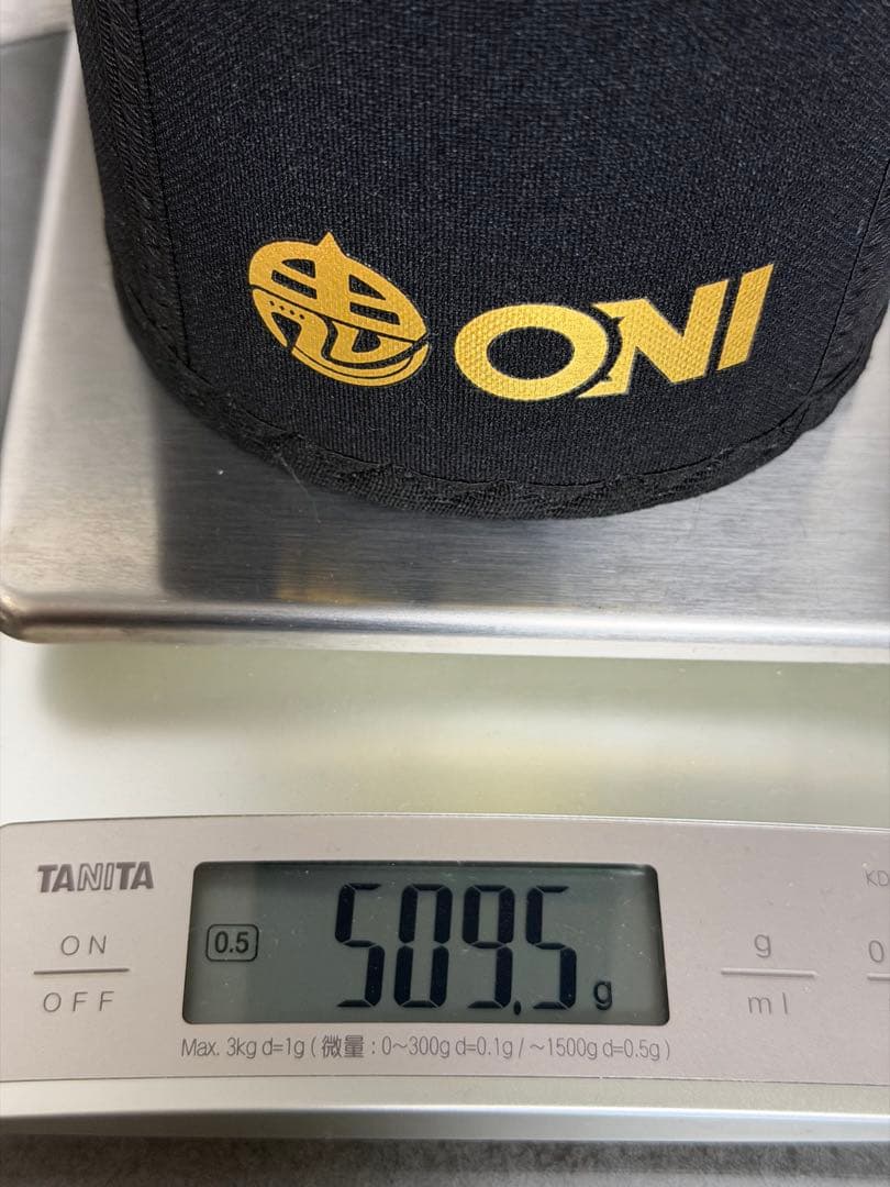 ONI ニースリーブ サイズL 新品未使用品 重さ1027.0g(1組)