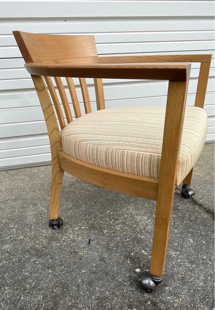 稀少/カリモク家具/ダイニングチェア/アームチェア/椅子/キャスター付き/①