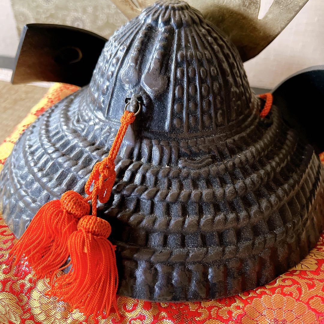 織田信長　兜飾り　端午の節句　出世兜　座布団付き