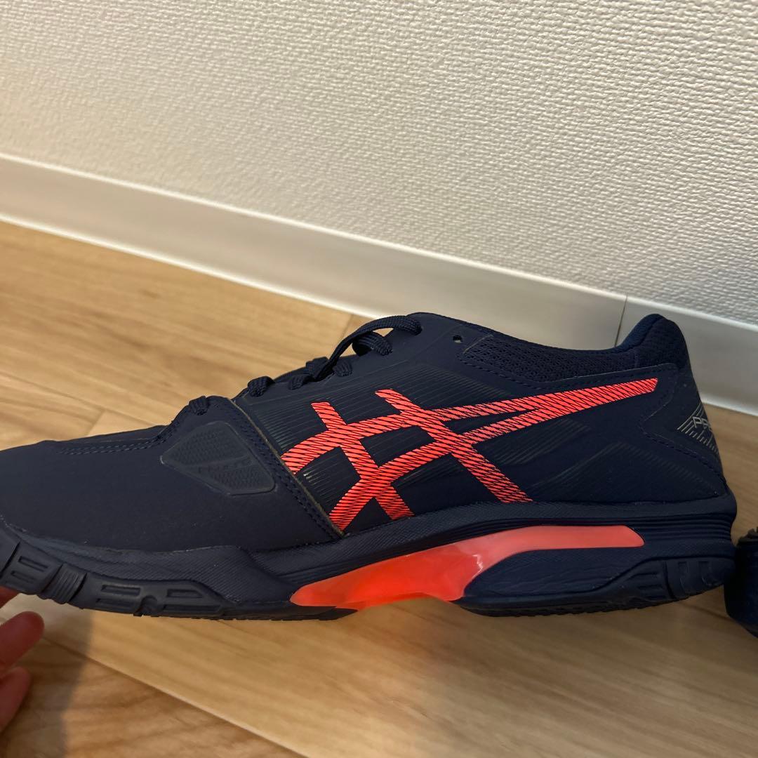 アシックス　テニスシューズ27.5