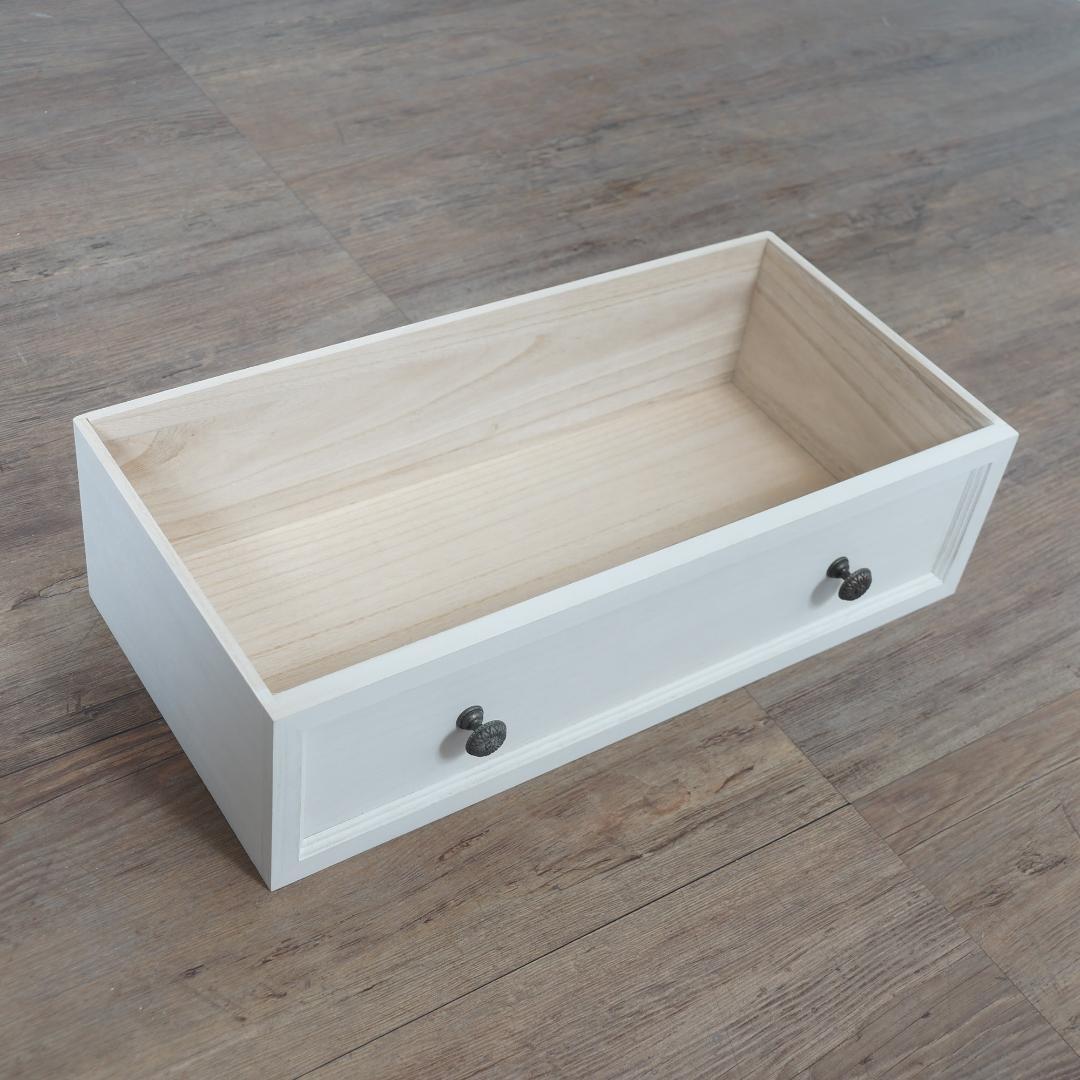 【新品・訳あり】アンティーク調 ホワイトチェスト 4段5杯 完成品 幅60cm