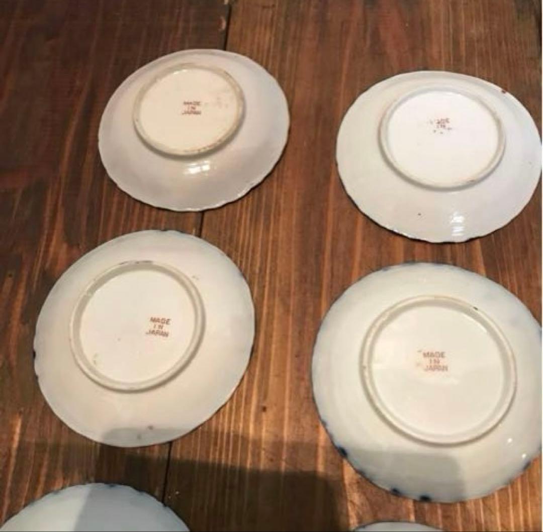 美品　陶芸　希少　年代物　青絵皿　菊花　銘々皿　丁寧に描かれた　華やかな皿　薄い