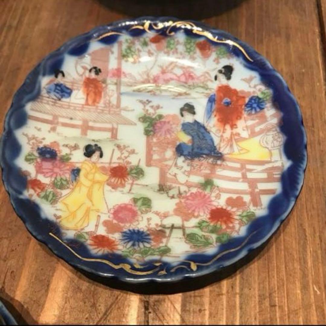 美品　陶芸　希少　年代物　青絵皿　菊花　銘々皿　丁寧に描かれた　華やかな皿　薄い