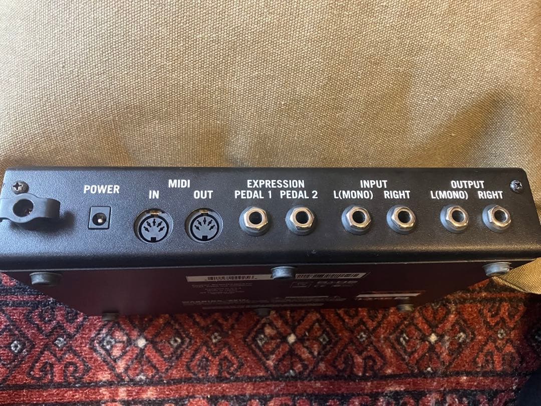 ギター LINE 6 M9 Stompbox Modeler