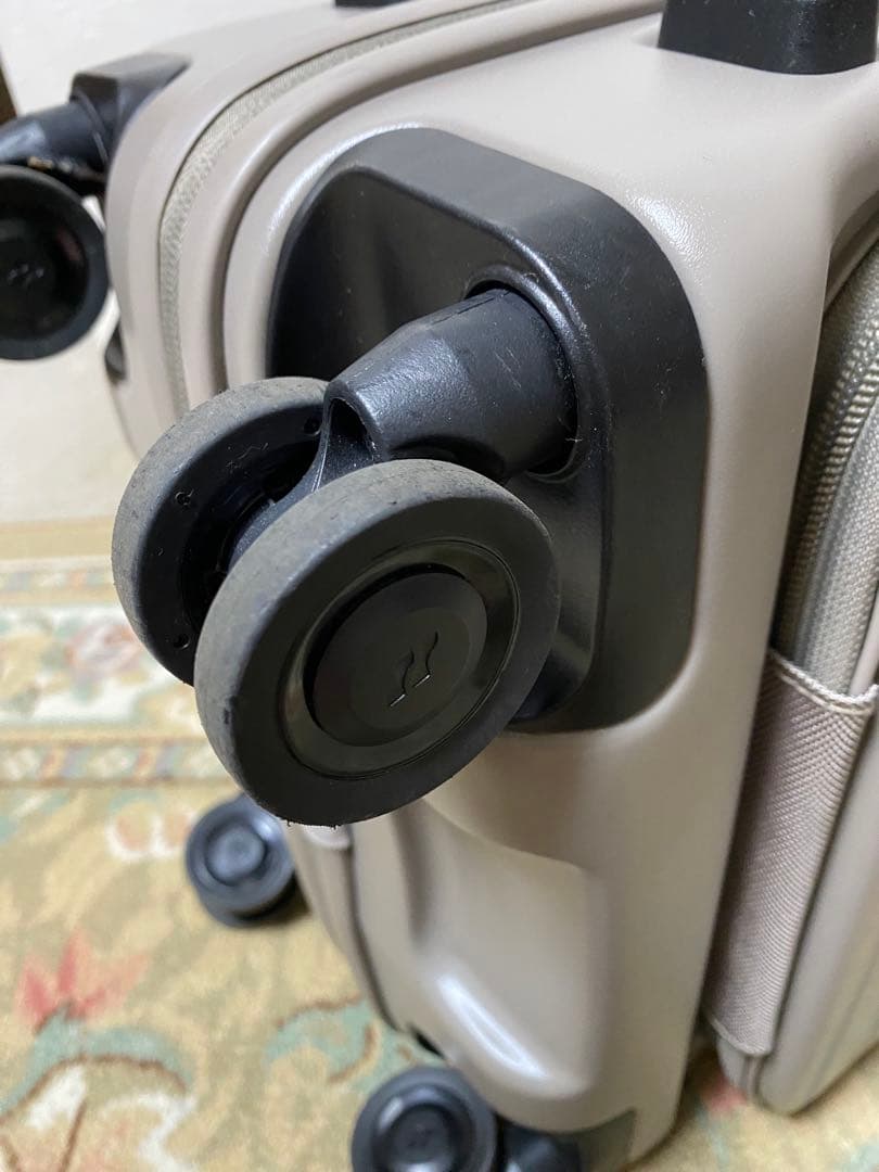 ◾️LOJEL◾️CUBO S REFRESH 37-42L カクタス　スーツケース