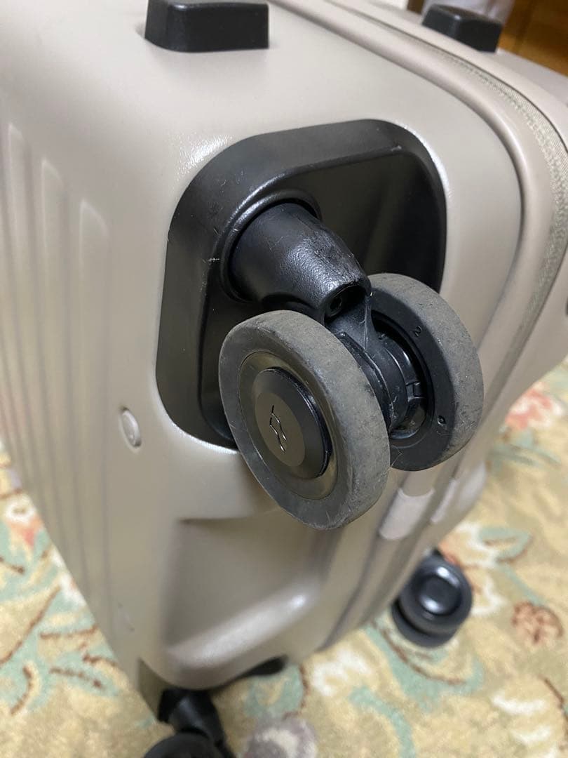 ◾️LOJEL◾️CUBO S REFRESH 37-42L カクタス　スーツケース