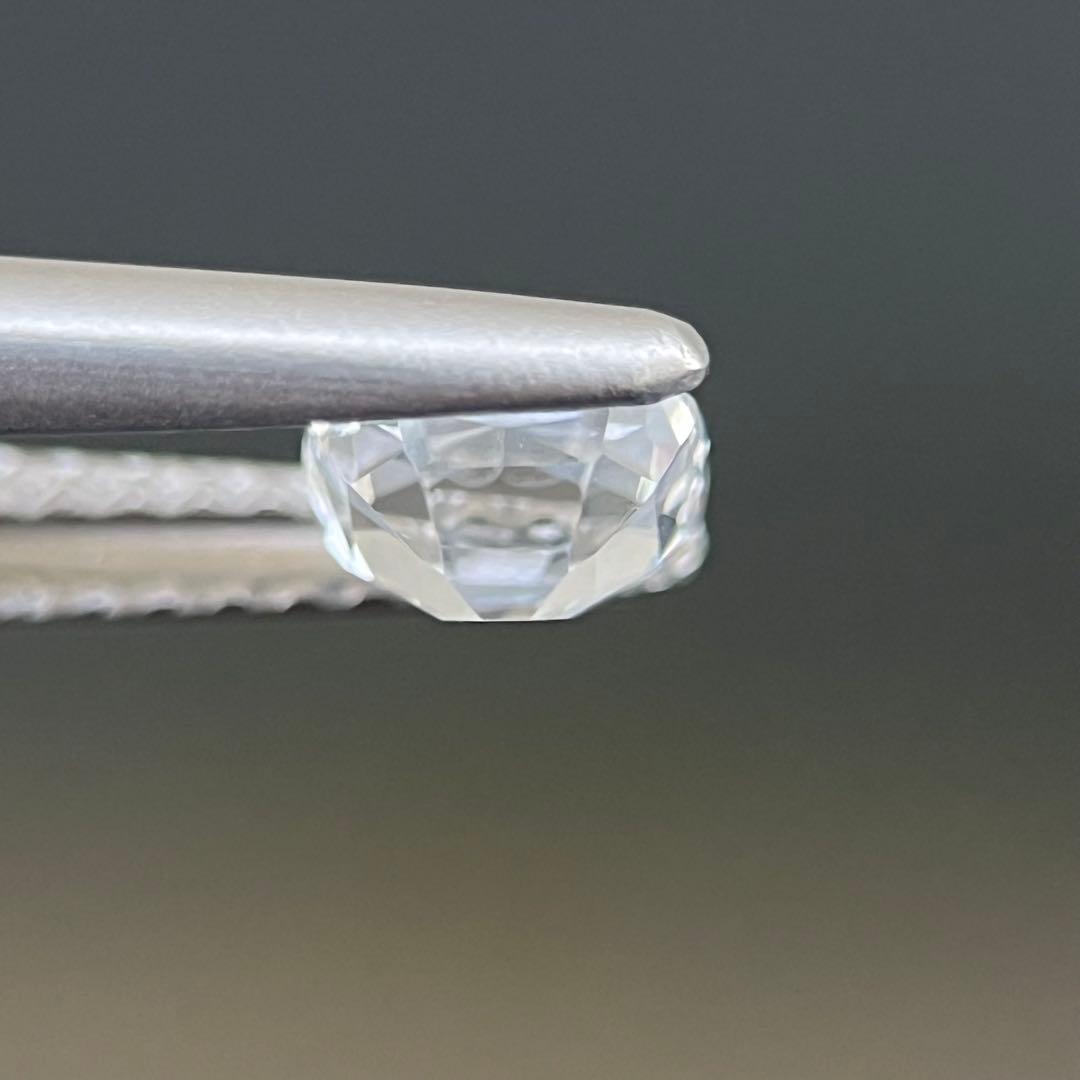 スリランカ産非加熱天然ライトブルーサファイアルース