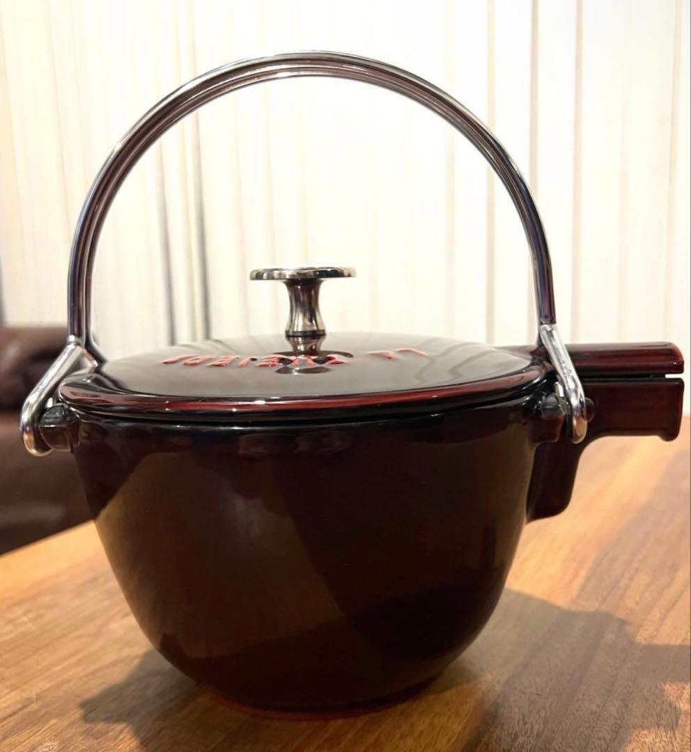 STAUB（ストウブ） ティーポット 丸型 急須　ワインレッド　やかん