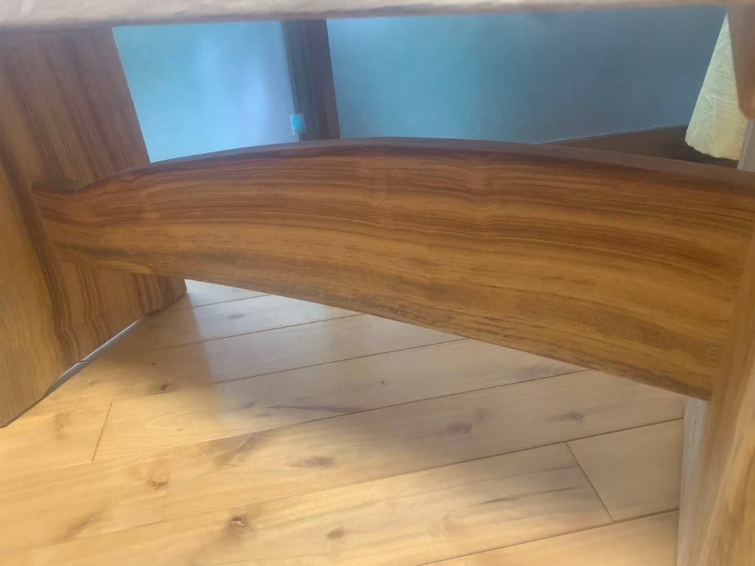 セール✨ワイルドな貫❣️A楠一枚板＊補強♦︎サイドテーブル、ベンチ〜勿体ない利用