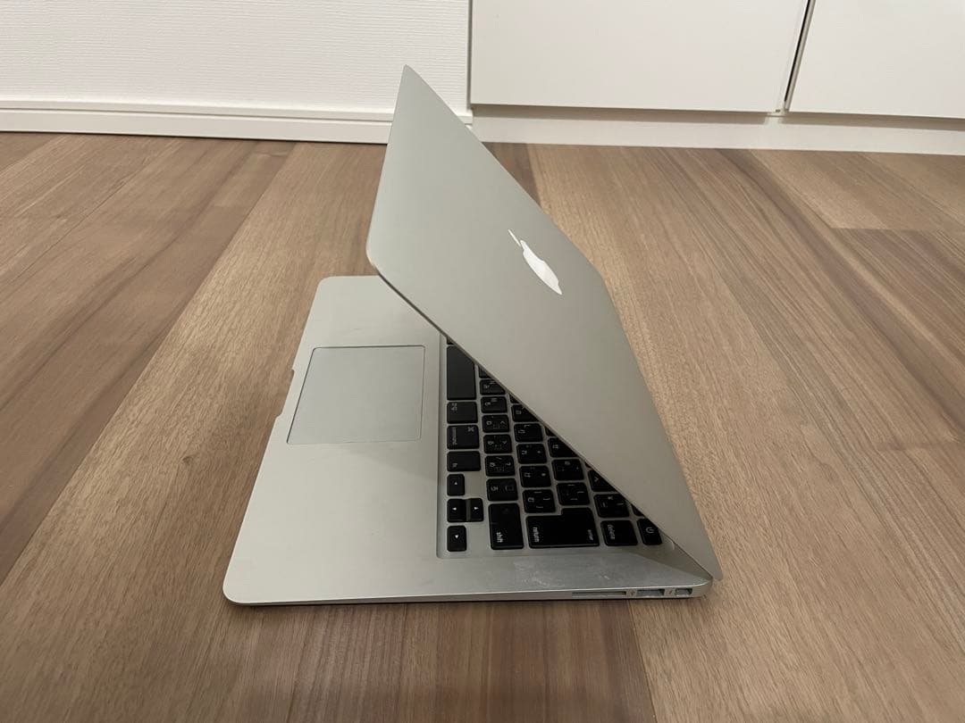 MacBook Air 13インチ 2017 / 8GB / 128GB