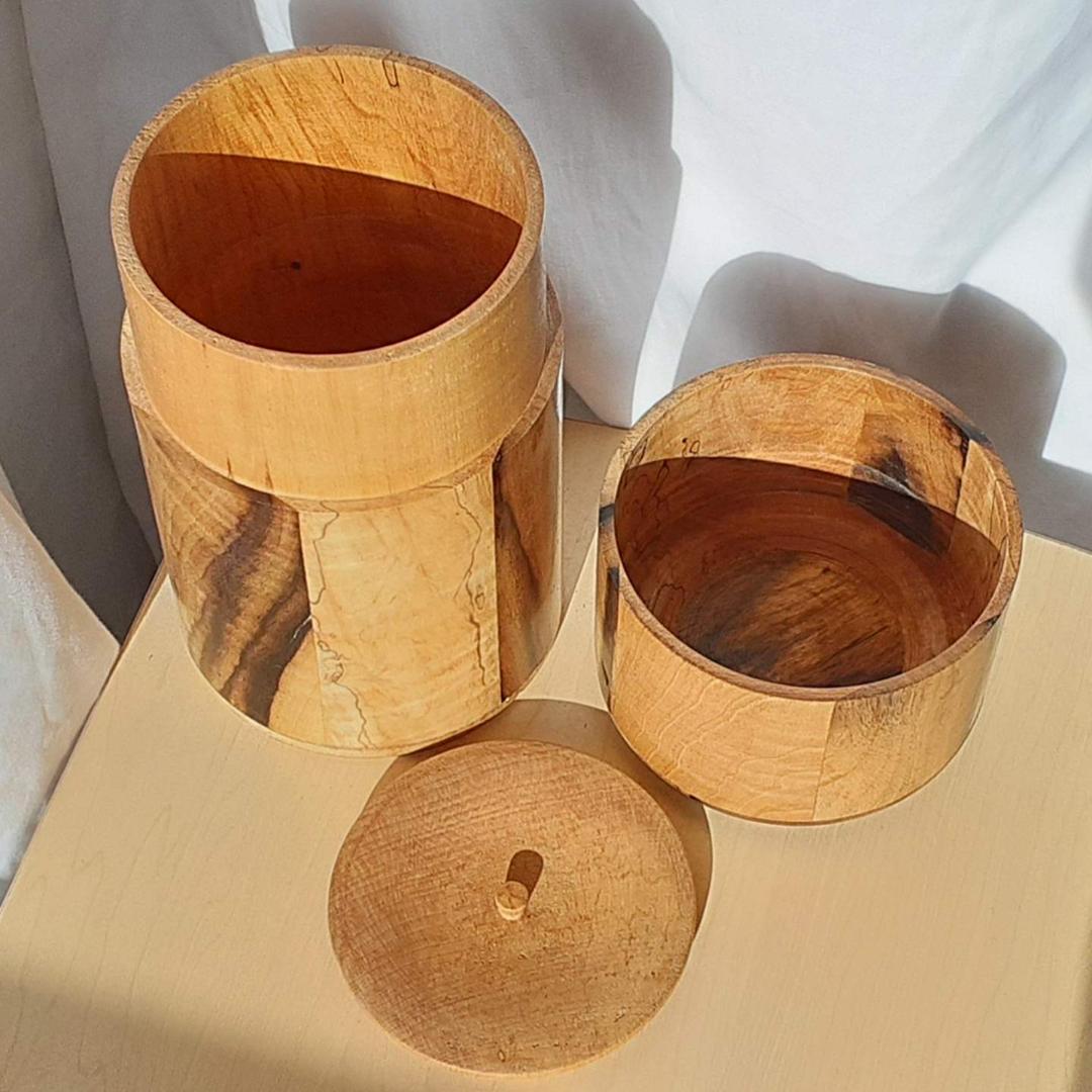 小物入れ 黒柿と栃(トチ) 幅11.2cm 高19.3cm 茶筒型 木製 超銘木