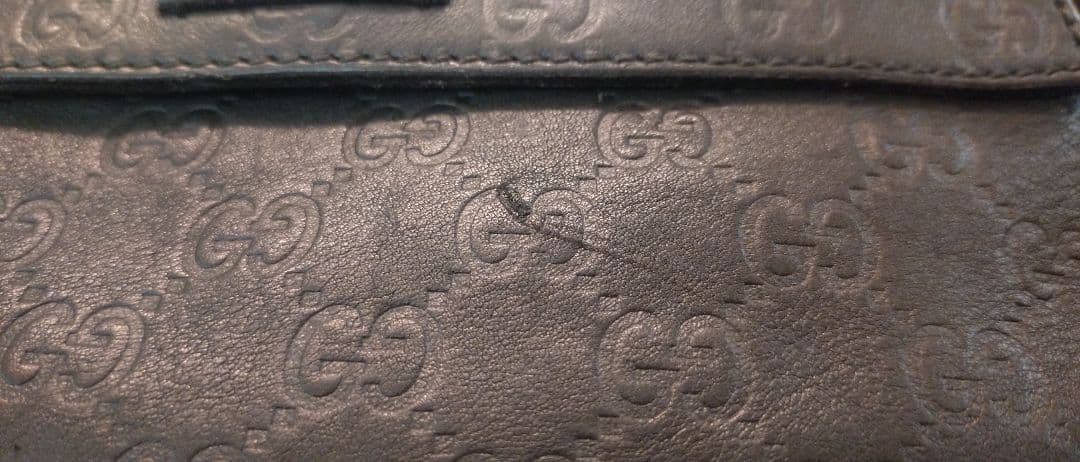 GUCCI　ボディーバッグGG シマレザー黒