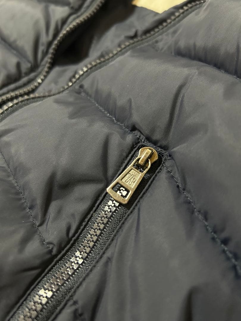 【大幅値下げ】MONCLER ネイビー ダウンコートフード付き